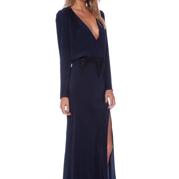 Stone Cold Fox Alabama Gown in Navy - XS/S - Picture 3 of 5